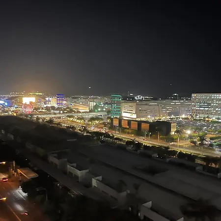 Stay At Shore Residences, Mall Of Asia Complex Stays By Pbyy