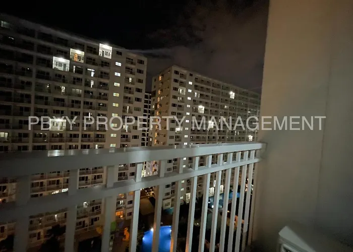 At Shore Residences, Mall Of Complex By Pbyy Aparthotel Manila