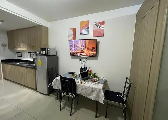 At Shore Residences, Mall Of Complex By Pbyy 3*