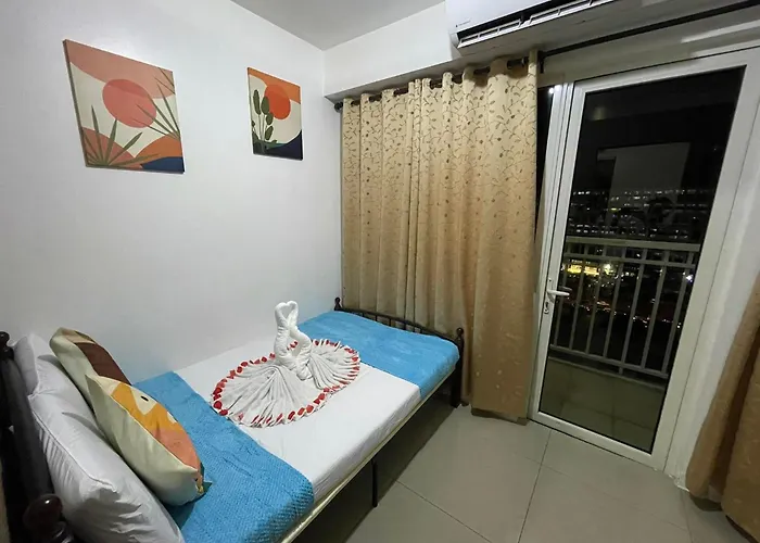 Aparthotel At Shore Residences, Mall Of Complex By Pbyy